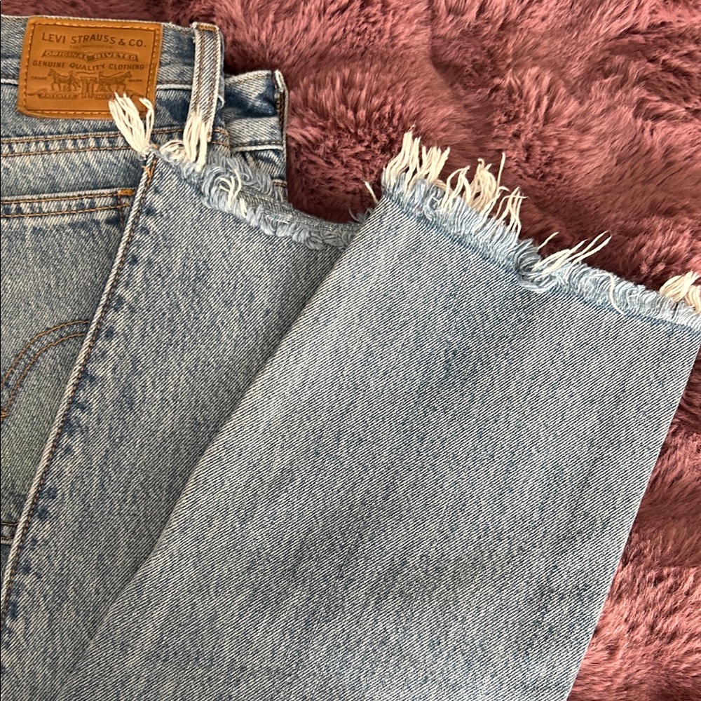 Levi's Wedgie Jeans- Size 31 - Picture 8 of 8